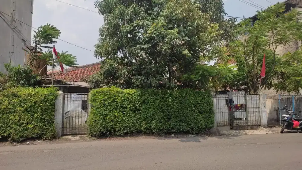 Dijual rumah pinggir jalan ramai cocok untuk usaha
