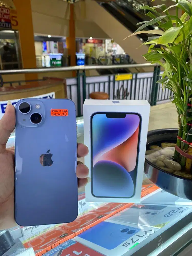 SECOND LENGKAP IPHONE IPHONE 14 128 Gb BH 81%