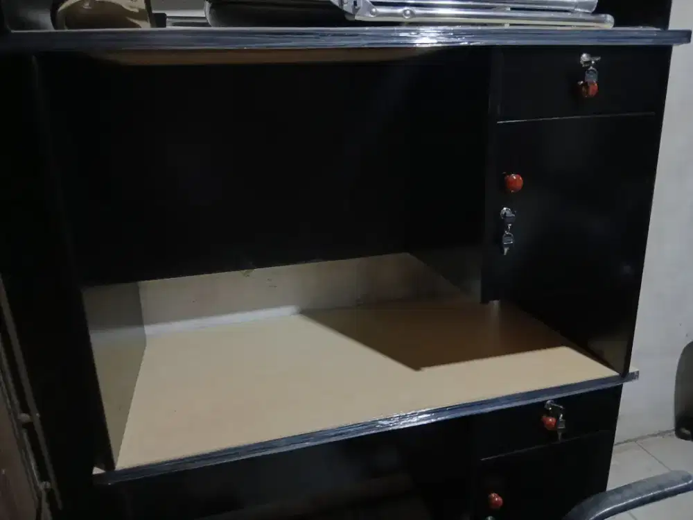 kursi staf kantor semi direktur