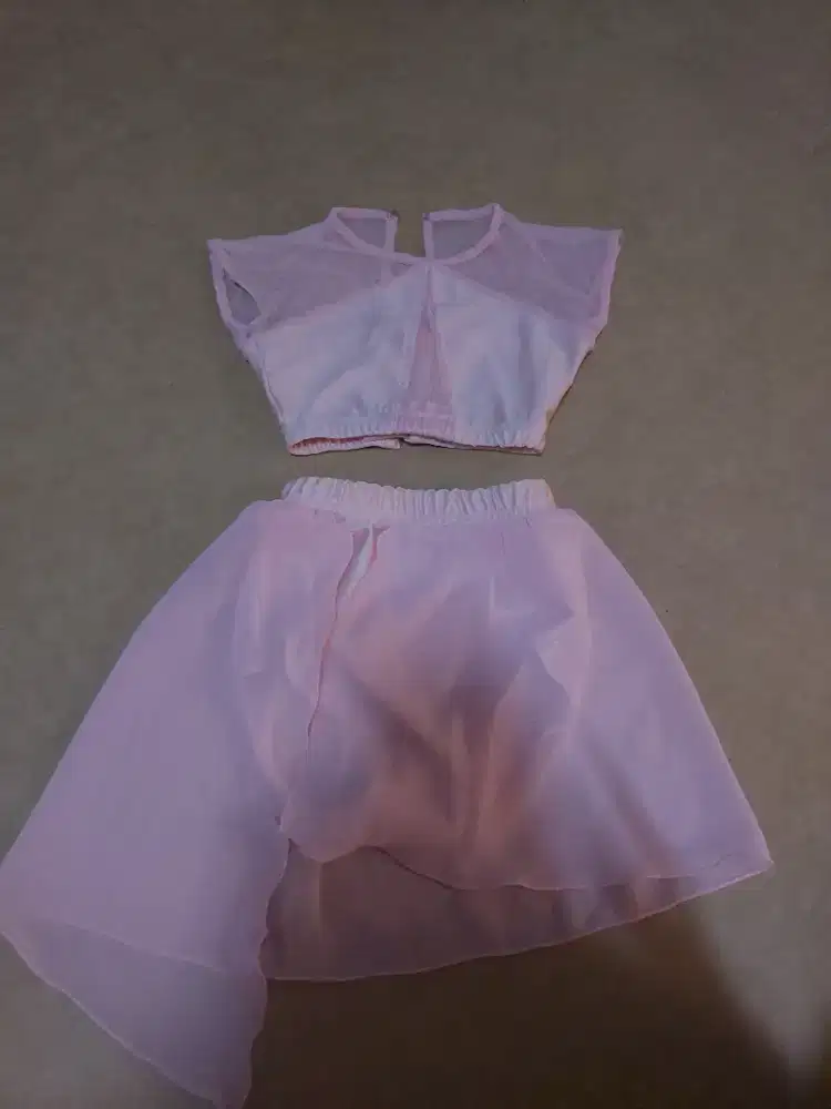 Kostum tari kontemporer