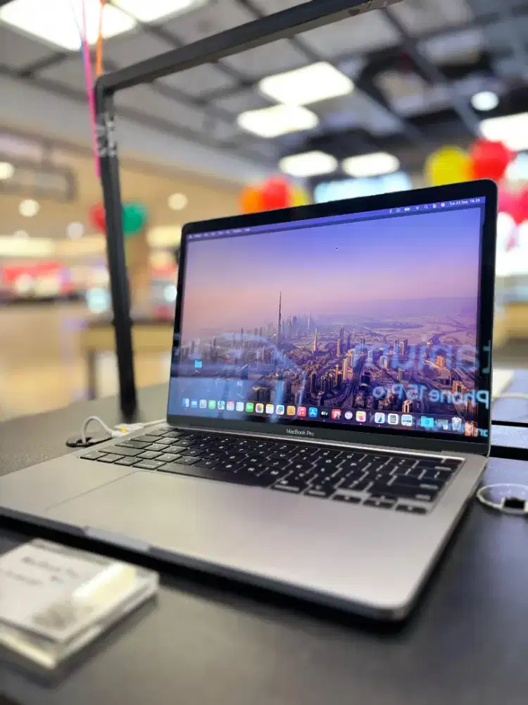Macbook Pro M4 Promo