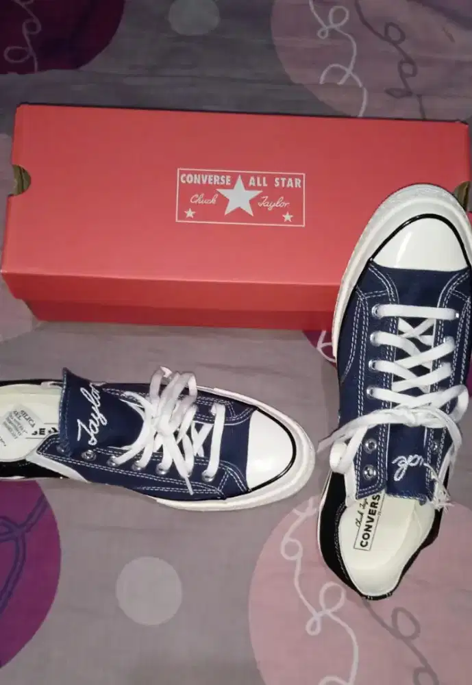 Convers chuck Taylor ukuran 44-45