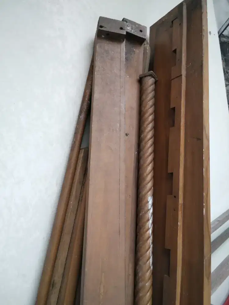 Ranjang tempat tidur jati