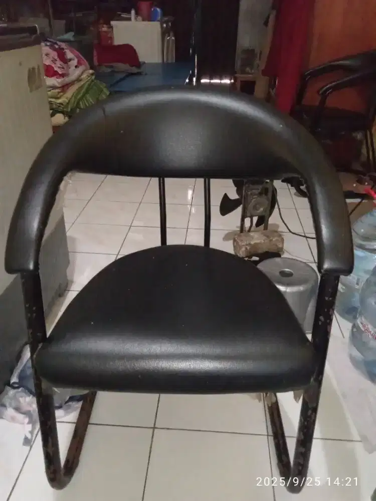 Jual kursi teras atau kursi untuk salon