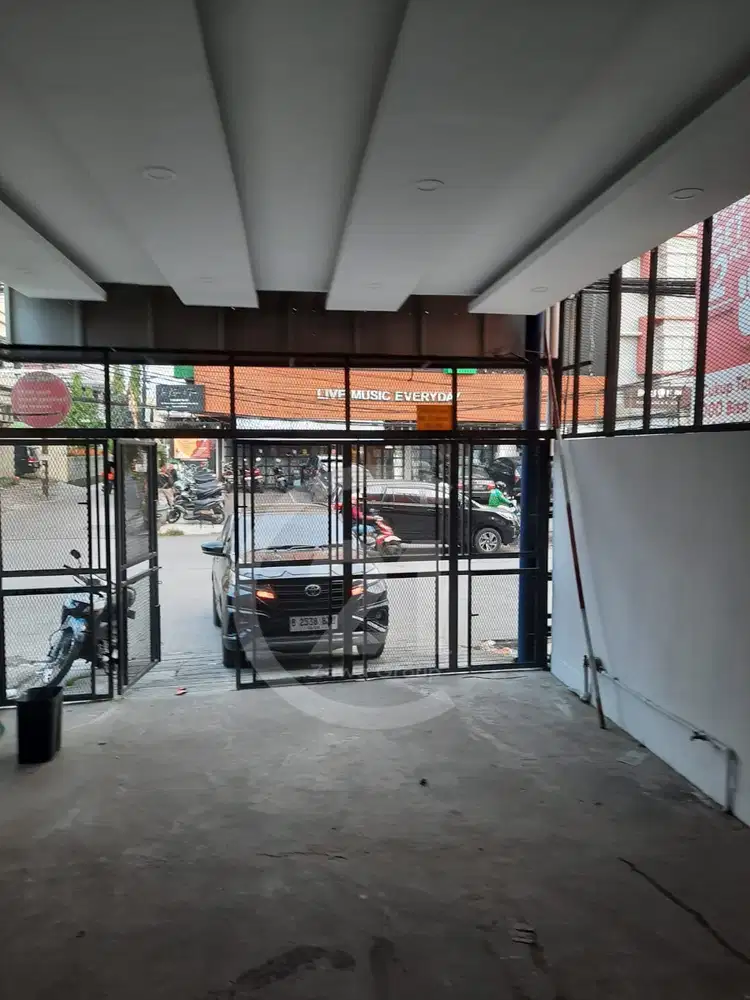 Dijual Ruko Green Ville 3 Lantai Hadap Selatan