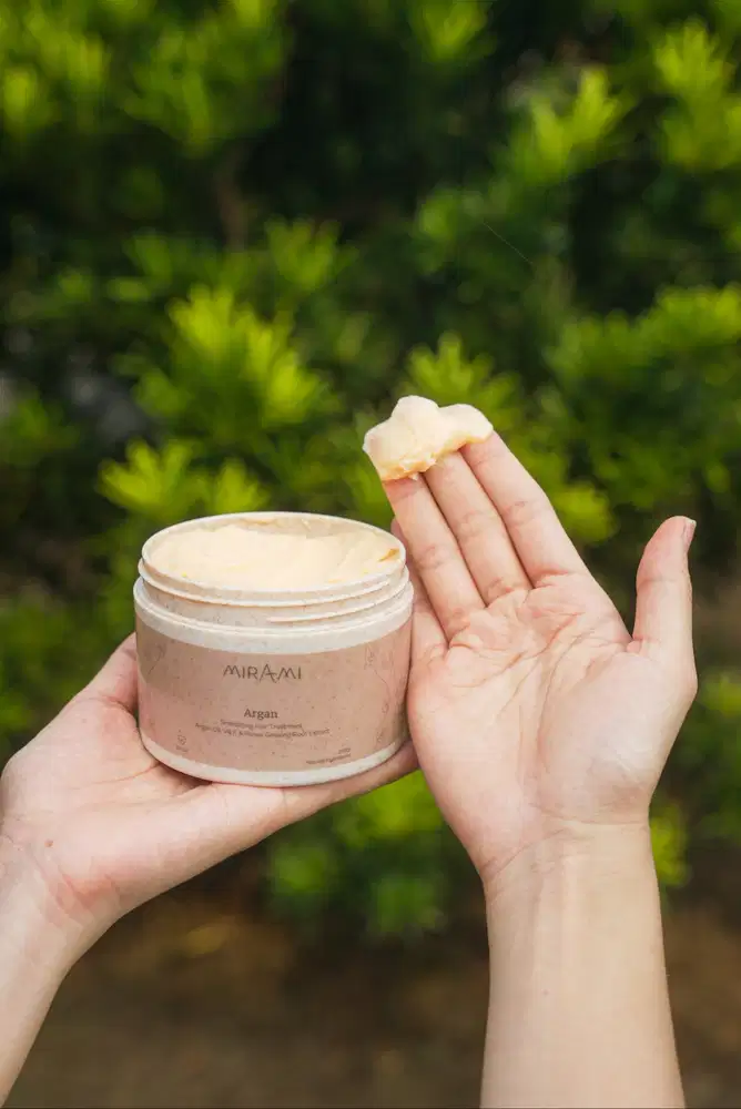 Konten Kreator/Video Editor Untuk Brand Hair & Skincare di Jakarta Brt