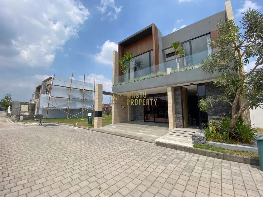 RUMAH MEWAH 2 LANTAI DEKAT MALL & KAMPUS TERNAMA DI DAERAH PALAGAN