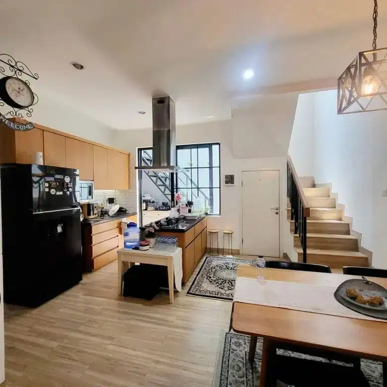 Rumah 2 Lantai Full Renovasi Elista Village Gading Serpong BSD City Tangerang Banten TK