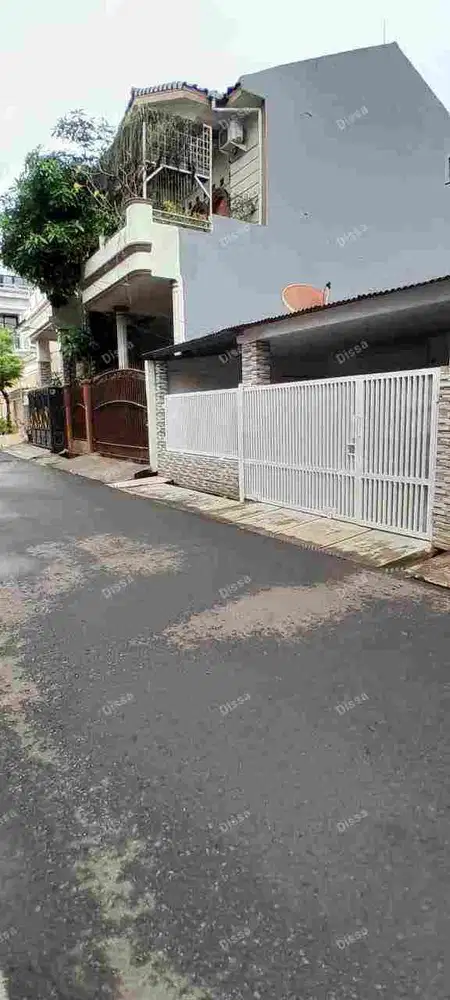 RUMAH TERAWAT SIAP HUNI NON CLUSTER AKSES STRATEGIS DI PONDOK BAMBU