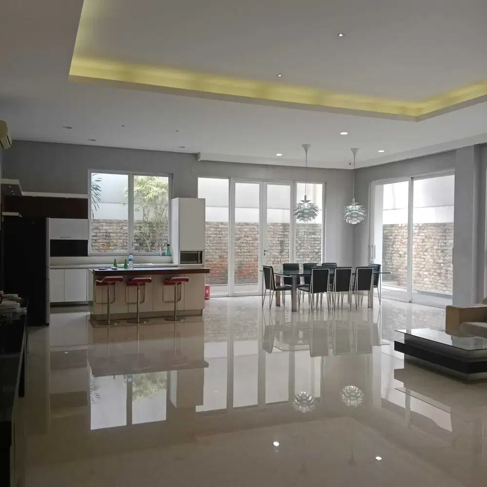 Rumah PIK 1 Diamond Golf Uk 15x30 Furnished Hdp Selatan 37,5M Nego