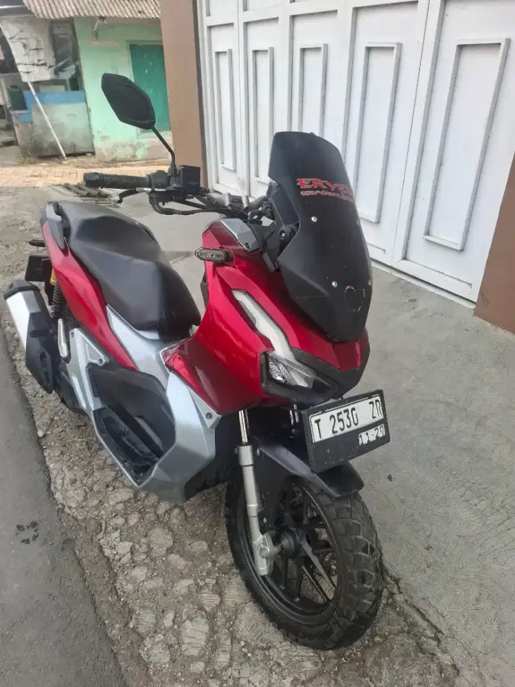Honda ADV merah mulus