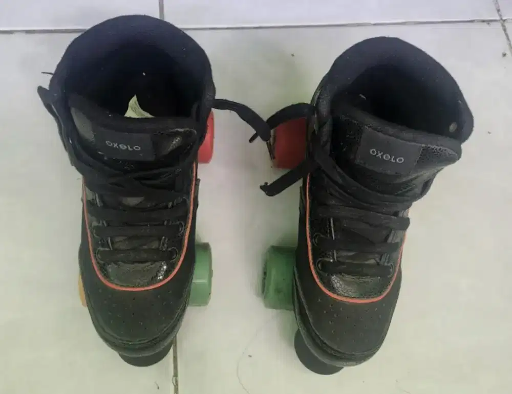 Oxelo by Decatlon Sepatu roda Anak, size 34, harga bisa nego