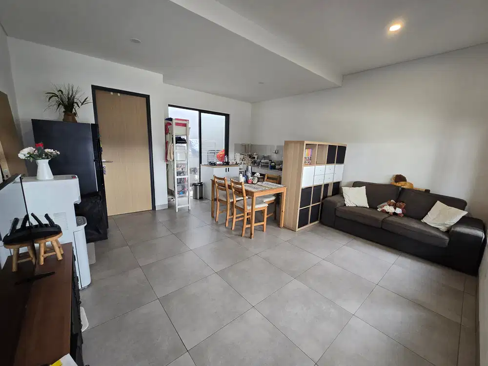 Rumah Minimalis di Yuthica BSD City, seberang RS EKA Hospital