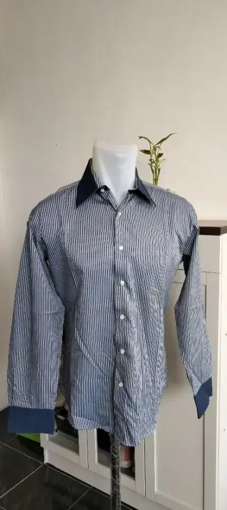 Kemeja Stanley Adams