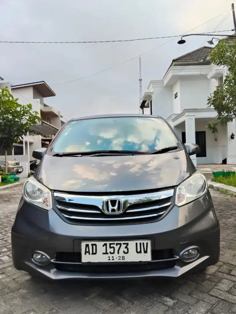 Honda Freed PSD matic 2013