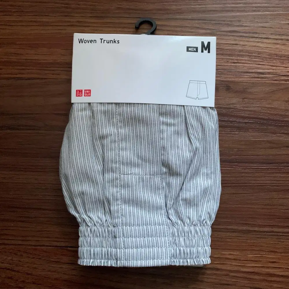 Celana Pendek Uniqlo Woven Trunks – Beige | Size M | Baru