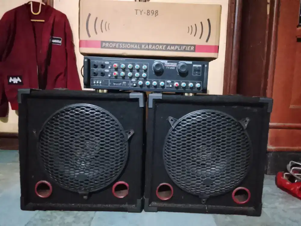 Paket musik amplifier karaoke plus box dobel isi speaker 12 inch