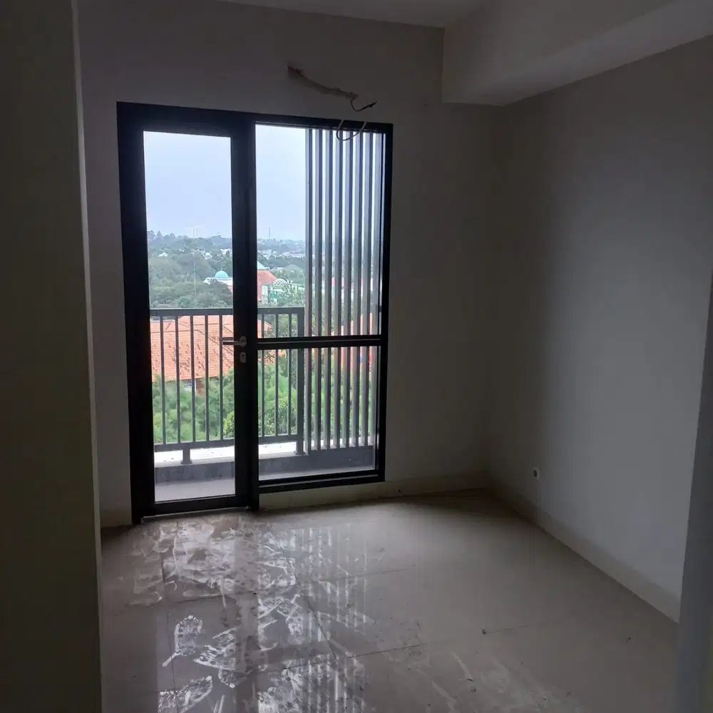 Turun Harga, Murah, Apartemen Baru di BSD, Lantai Rendah