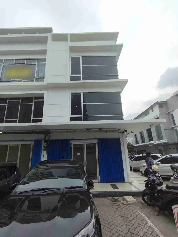 Ruko Hoek Strategis 3.5 Lantai Di Pusat Kota Bekasi