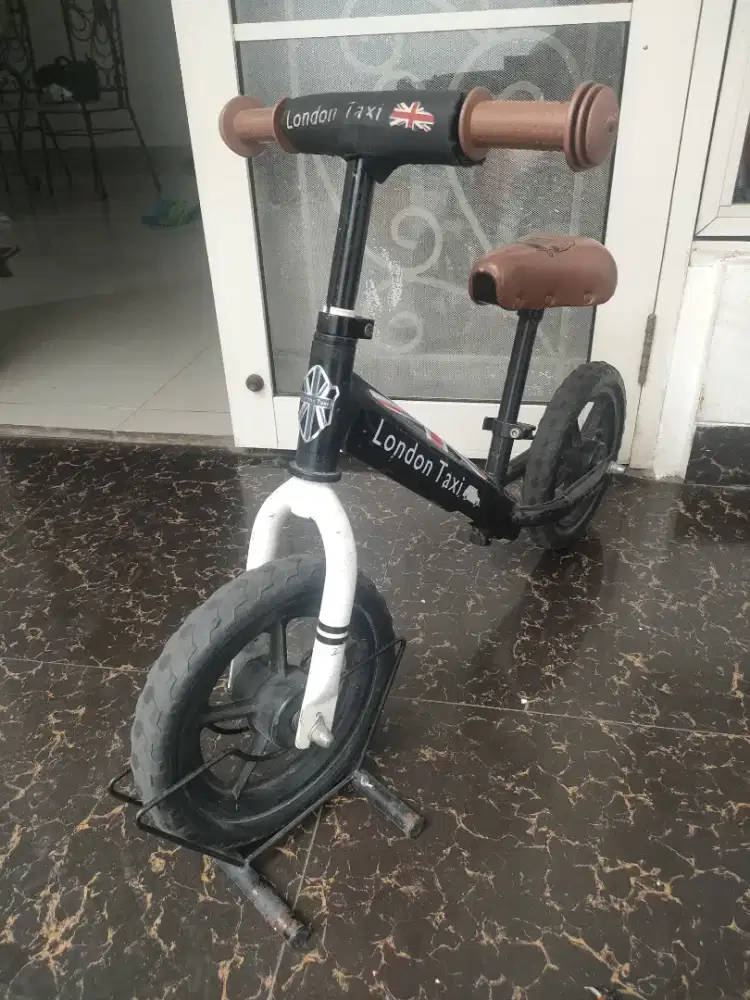 Pushbike london taxi