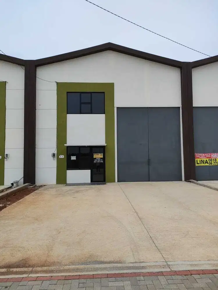 Gudang di Pergudangan Angkasa Kampung melayu