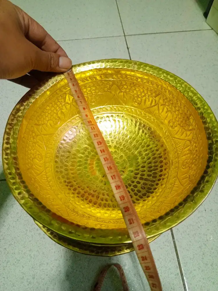 Bokor upacara adat atau saweran