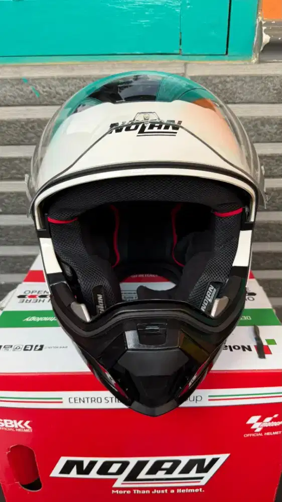 Helm Nolan N702-X