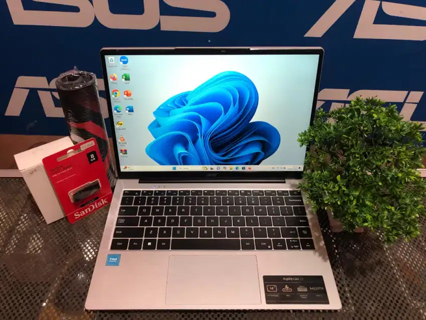 ACER ASPIRE 14 LITE RAM 8GB DDR5 SSD 512GB KEYBOARD BACKLIT