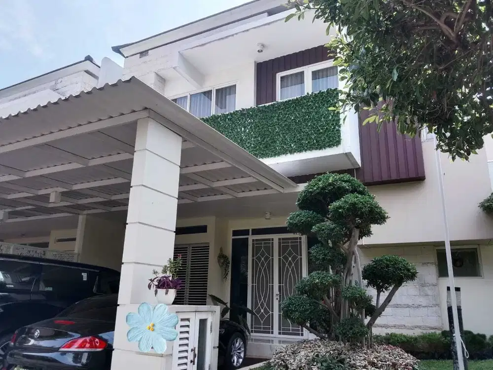 Dijual Rumah Cantik, posisi di hoek, cluster di Summarecon Bekasi.
