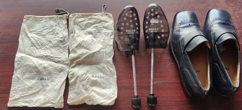 Dijual sepatu kulit branded merk Bally original made in Switzerland