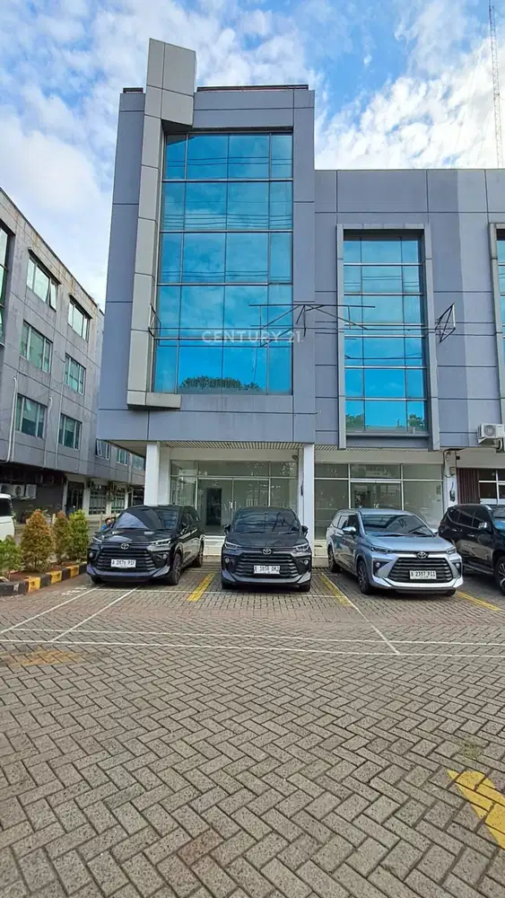 Ruko 2 Unit Gandeng Pinggir Jalan Raya Di Rawamangun