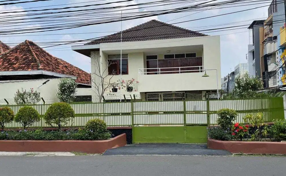 Jual Rumah Megah Lokasi Tengah Kota di Mangga Besar Jakarta Barat