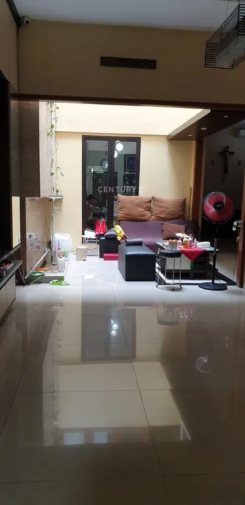 Rumah 2 Lantai Dekat Area Pendidikan Di Cipinang Cempedak S8447