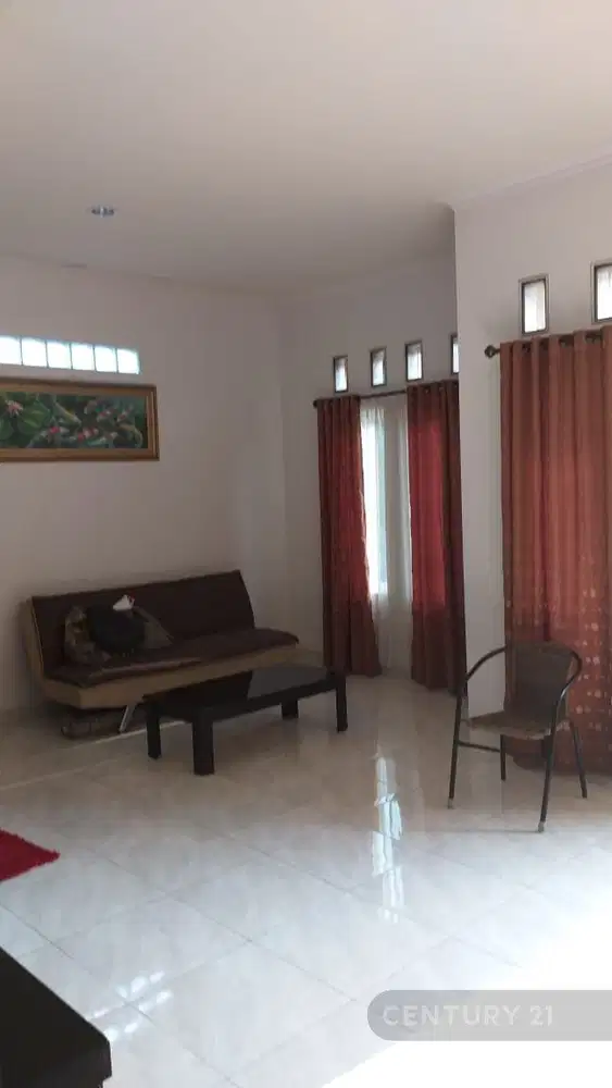 Rumah 2 Lantai Lokasi Strategis Di Kebon Jeruk S5855