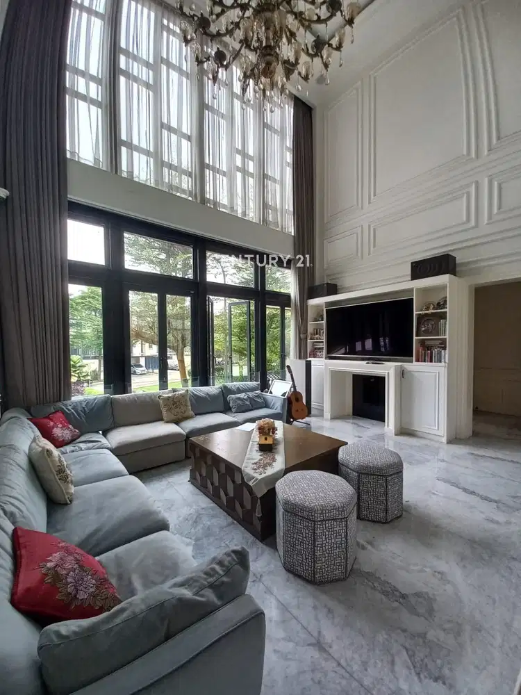 Rumah 3 Lt Dengan Swimming Pool Di Lancewood BSD City S8130