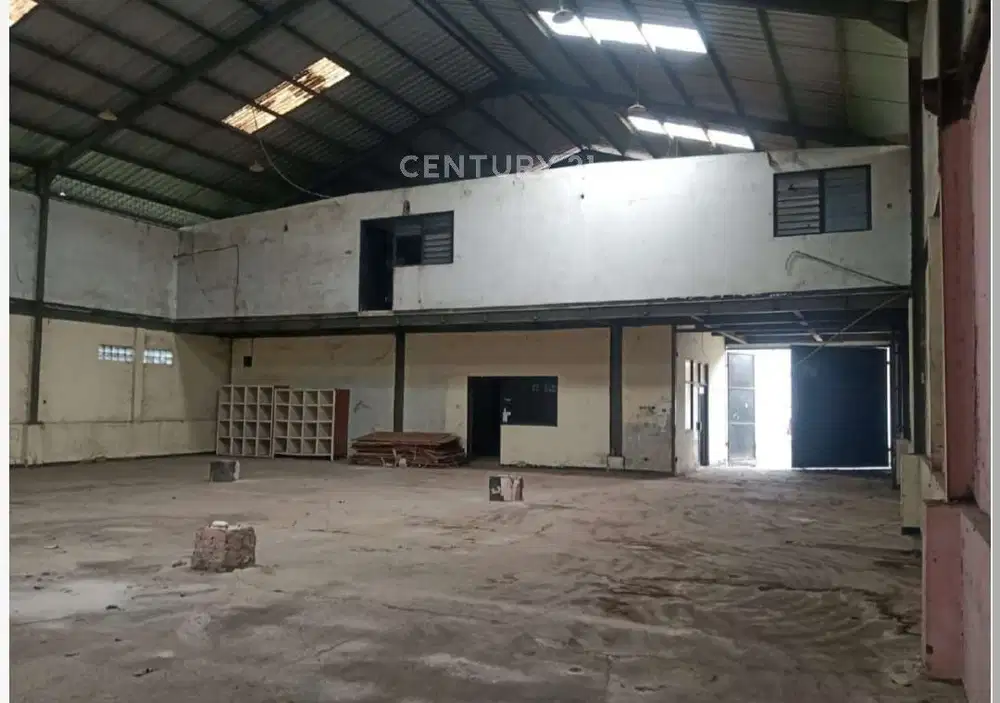 Gudang Luas Lokasi Strategis Di Asrama Polri Ciputat S8589