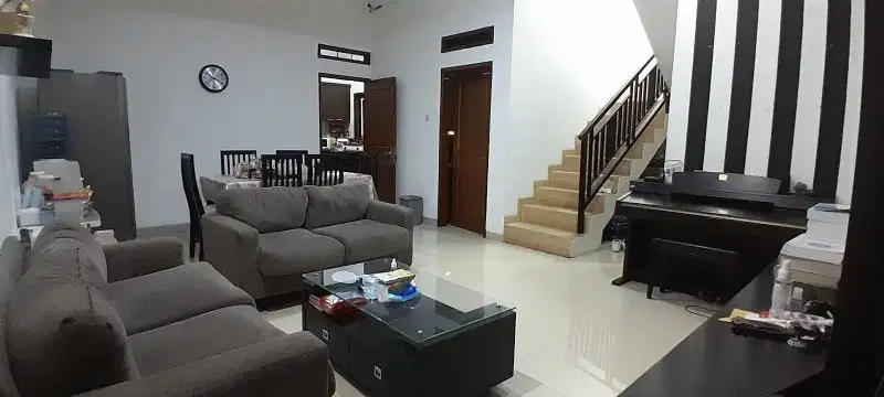 Dijual Rumah Tinggal di Jl. Suryalaya, Buah Batu, Bandung