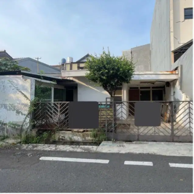 Dijual Rumah Tua Hitung Tanah Di Cipinang Elok