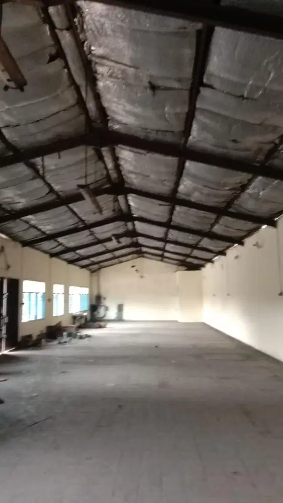 Dijual Gudang Siap Pakai di Jalan Lingkar Luar Jakarta Barat