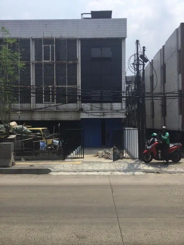 Dijual Ruko Bagus dan Strategis Dekat Pintu Tol di Pademangan Jakut