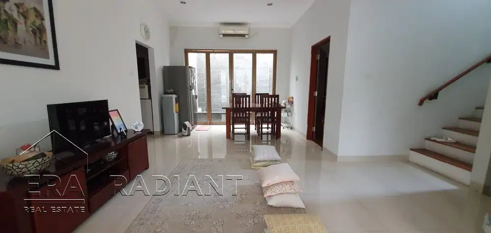 Rumah Hook 2 Lantai Siap Huni di Emerald Bintaro Sektor 9