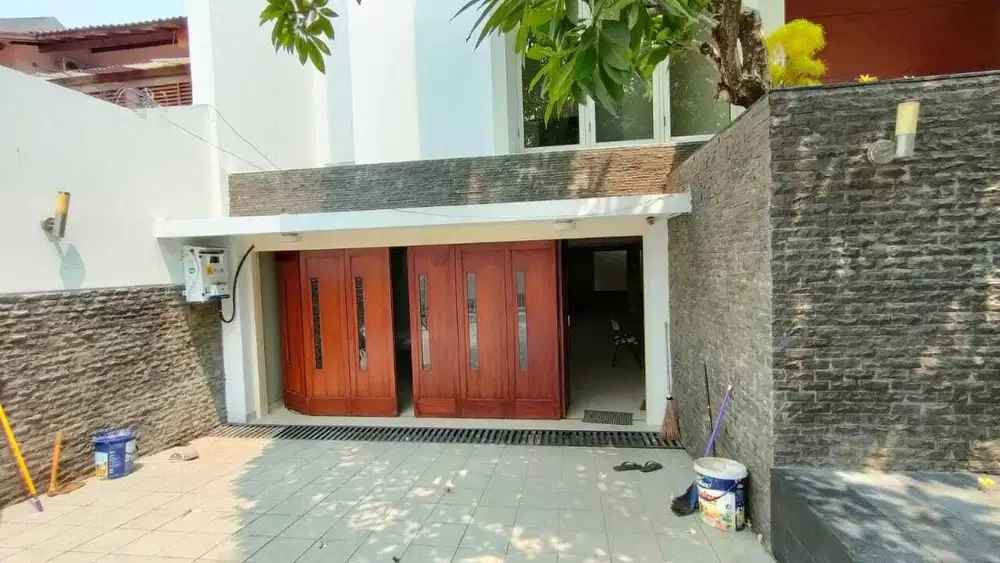 Disewa Rumah Mewah dan Luas di Pondok Indah Jakarta Selatan