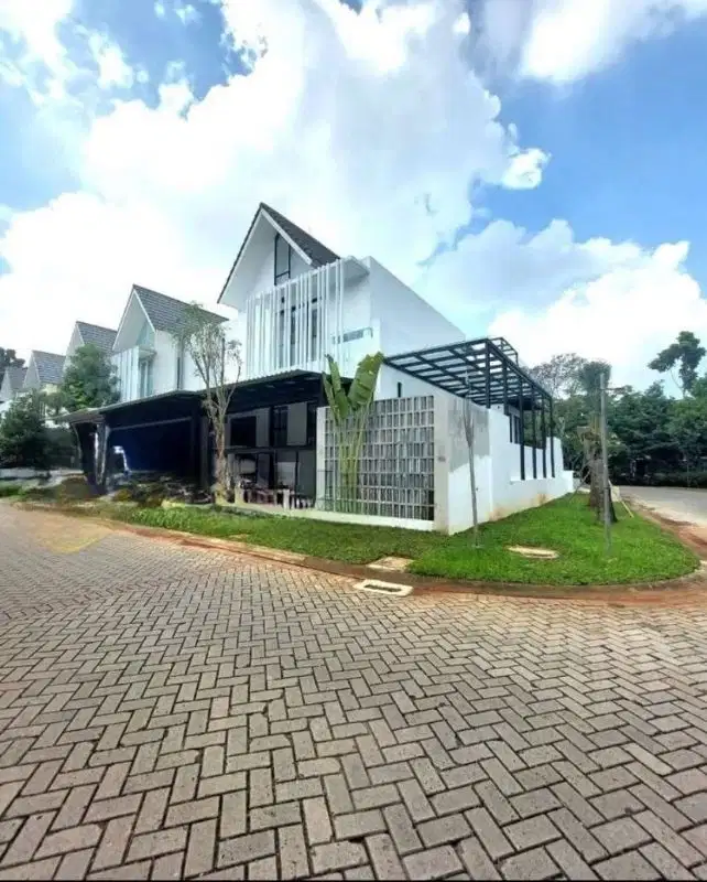 Rumah cantik posisi hook di discovery bintaro