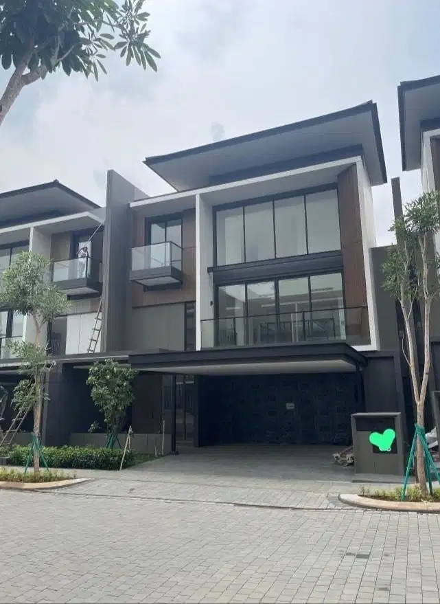 NAVAPARK CLUSTER LAUREL  LEBAR 12 HUNIAN TERNYAMAN ELIT