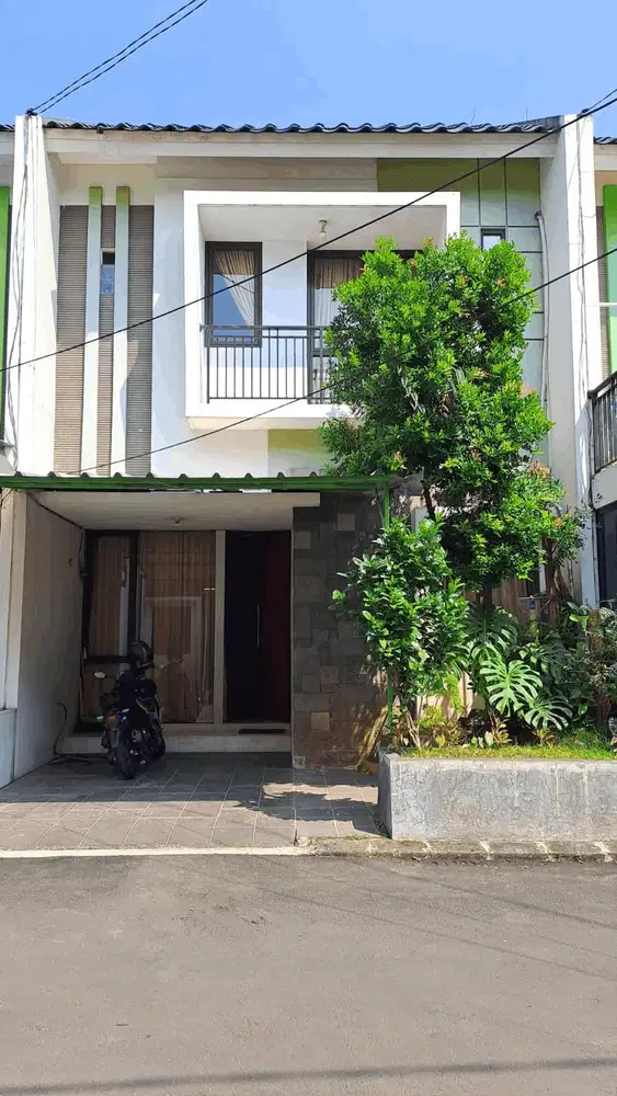 Dijual Rumah Nyaman Dan Aman Dalam Cluster  5628