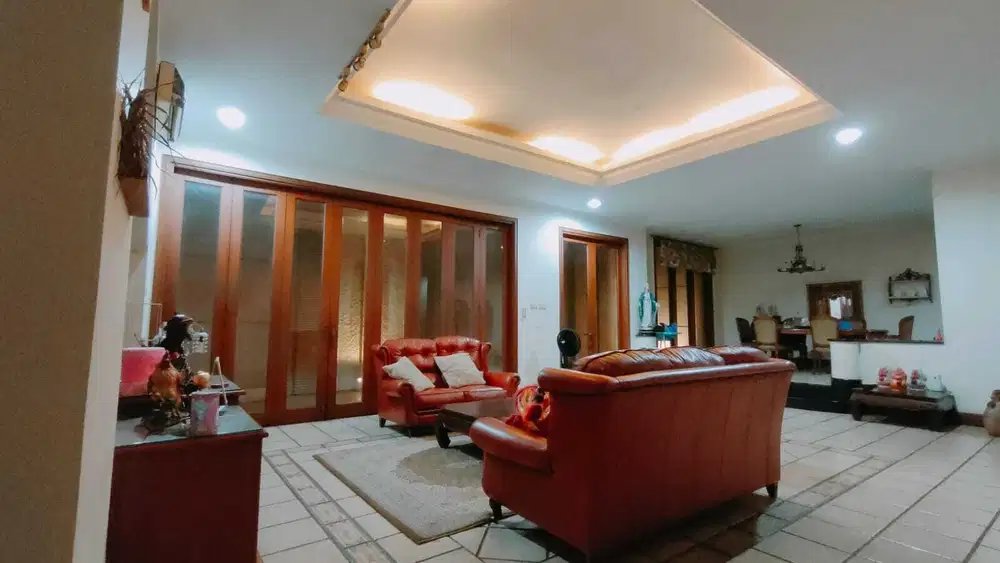 Dijual Rumah Mewah Dan Bagus di Mega Kebon Jeruk, Jakarta Barat