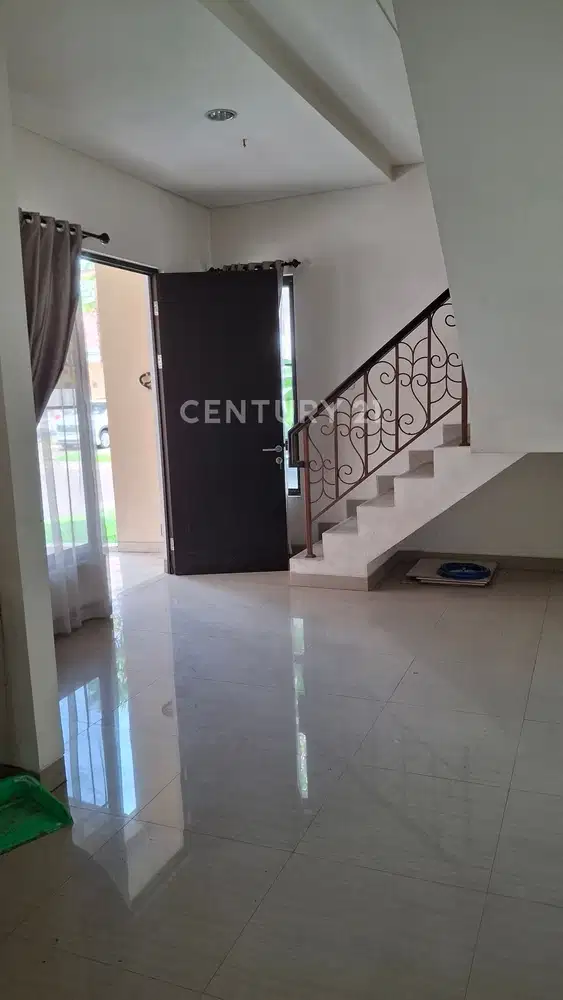Rumah Hook 2 Lantai Lokasi Strategis D'Cataluna Residence