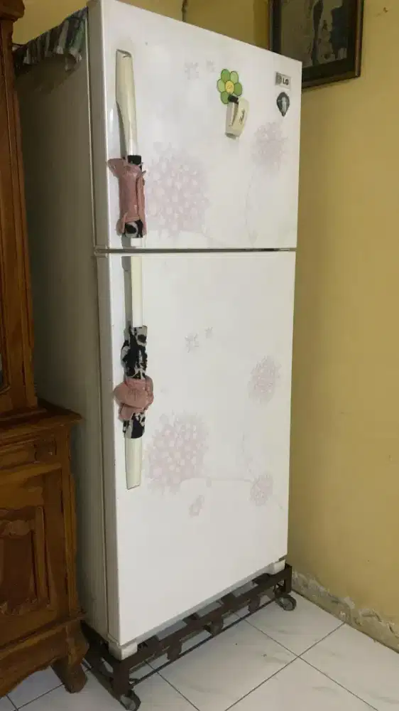 PER AIKAN dan jual kulkas