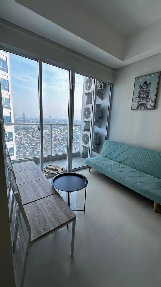 Apartemen Puri Mansion Lantai Tinggi Furnished