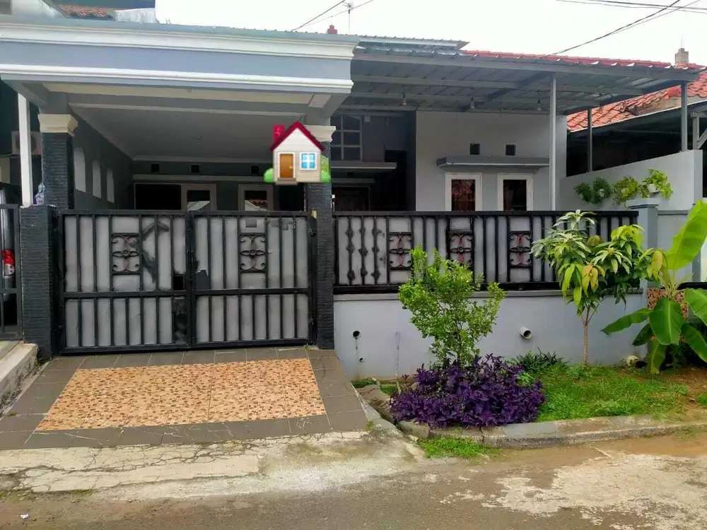 Dijual Rumah 1 1/2 Lantai Aman Dan Nyaman di Harapan Indah Bekasi